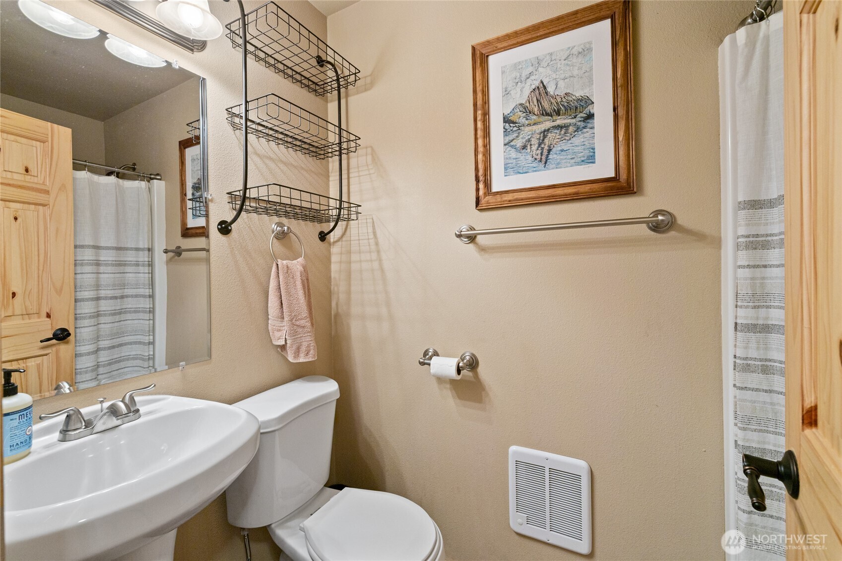 910 Bakers Road Ronald, WA 98940 - Photo 30 of 34 a bathroom with a toilet and a sink