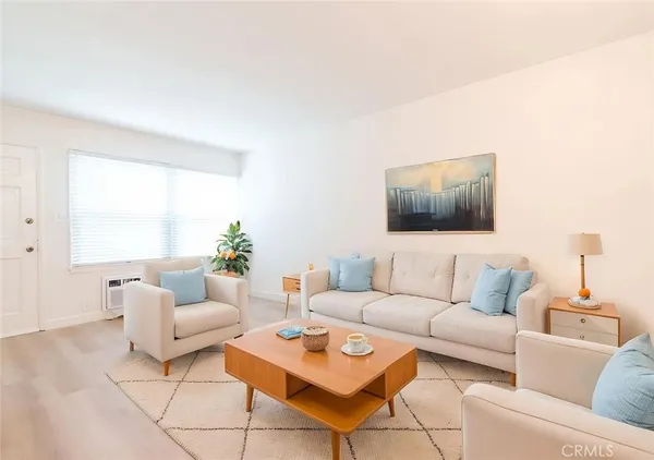 $2,250 | 4222 Ventura Canyon Avenue, Sherman Oaks, CA 91423
