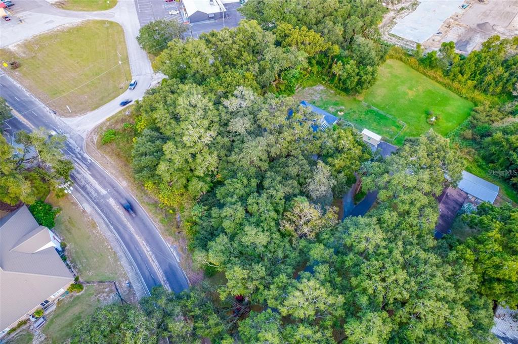11433 Weldon Street Seffner, FL 33584 - Photo 4 of 5 an aerial view of a residential houses
