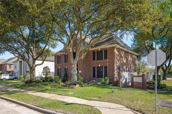 $499,999 | 6822 Kemper Drive, Pasadena, TX 77505
