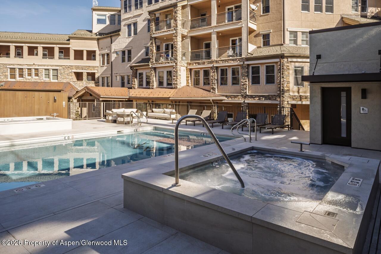 425 Wood Road, Unit 58E Snowmass Village, CO 81615 - Photo 29 of 31 29-Hot Tub Large
