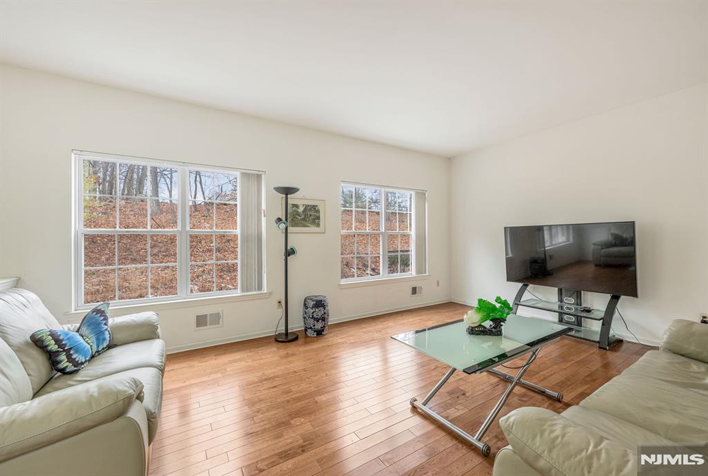 1 Winding Ridge Road Lake Hopatcong, NJ 07849 - Photo 11 of 25