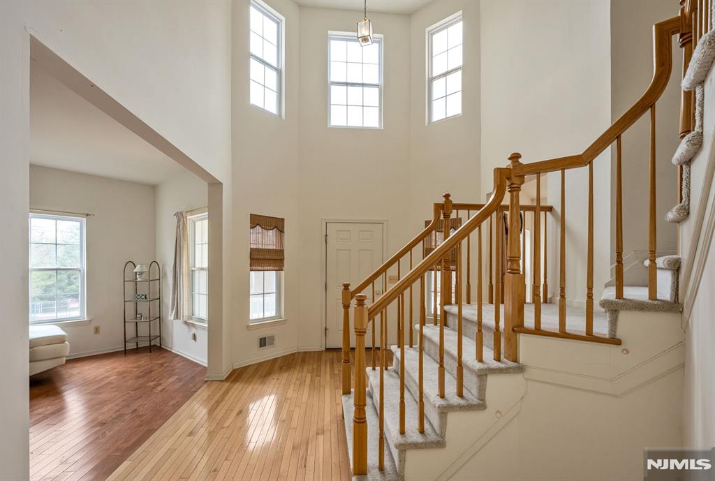 1 Winding Ridge Road Lake Hopatcong, NJ 07849 - Photo 3 of 25