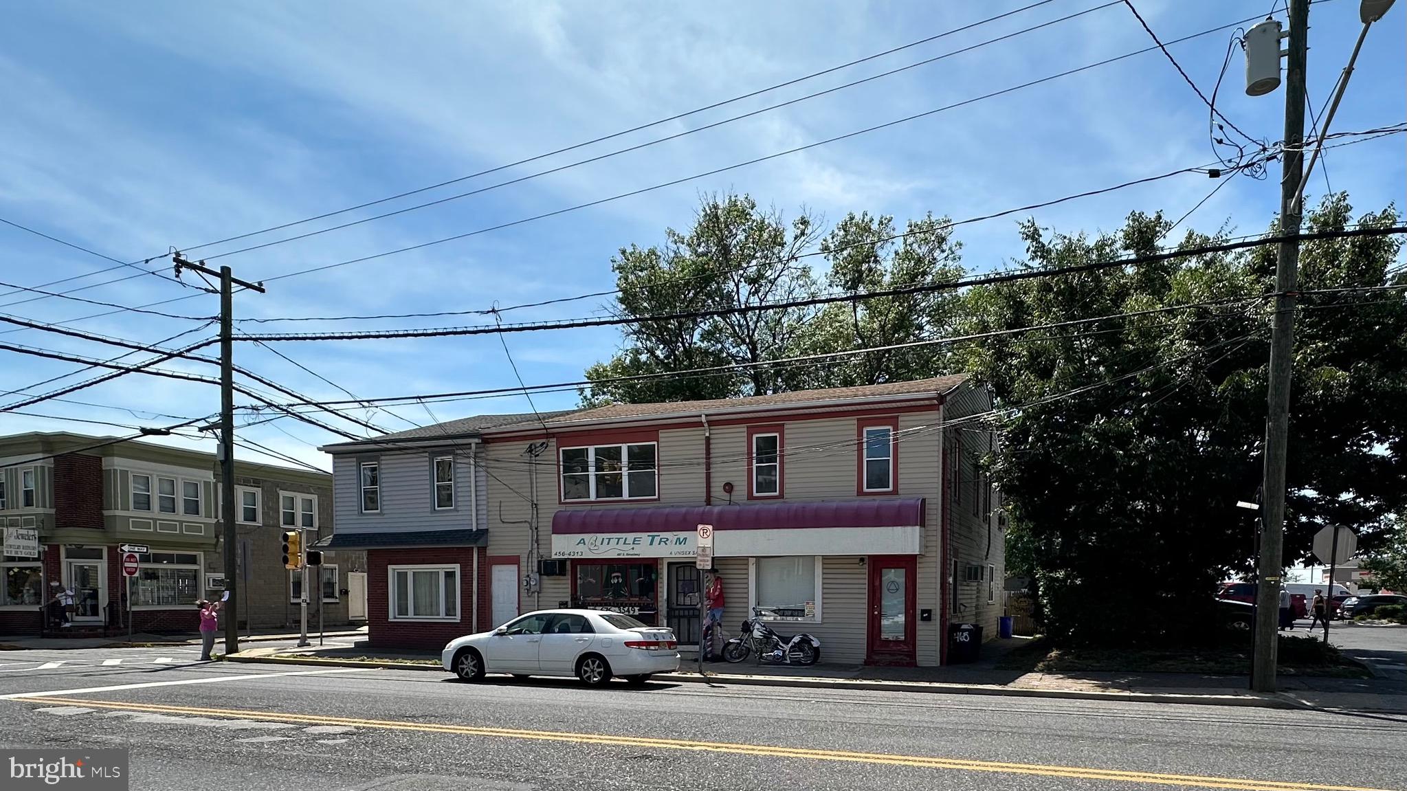 465-467 South Broadway