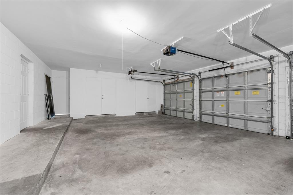 4402 Ring Neck Road, Unit 19B Orlando, FL 32808 - Photo 30 of 35 a view of a garage