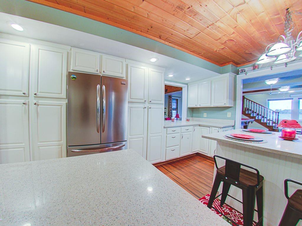 8429 Dix Road Indianapolis, IN 46259 - Photo 8 of 56 Gallery Image 8