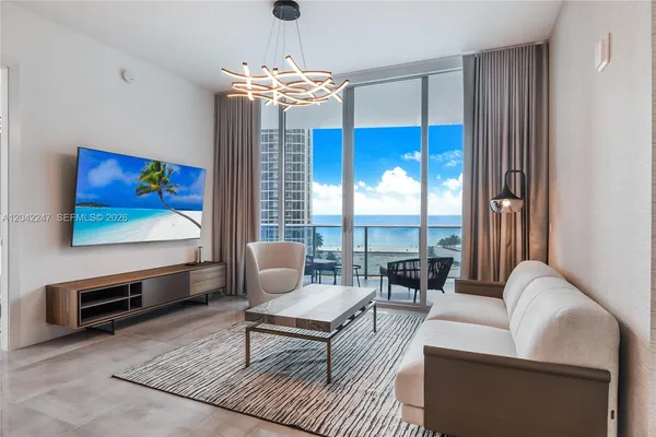 $7,500 | 17550 Collins Avenue, Unit 702, Sunny Isles Beach, FL 33160