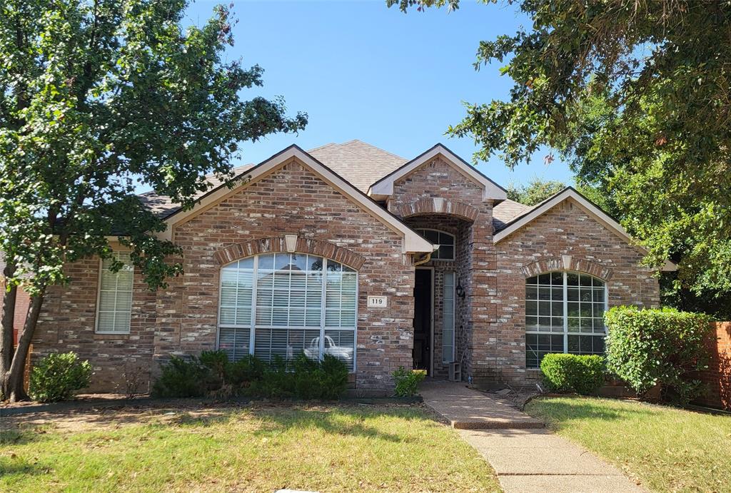 119 St James Road Irving, TX 75063 - Photo 1 of 10
