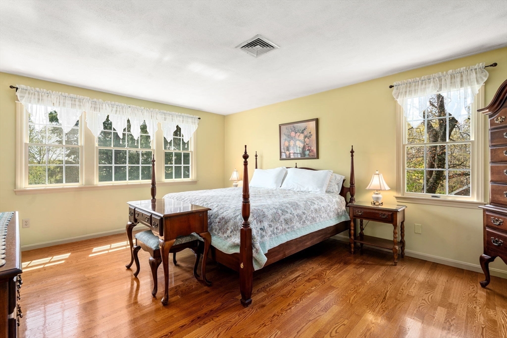 178 Atlantic Street Gloucester, MA 01930 - Photo 15 of 32