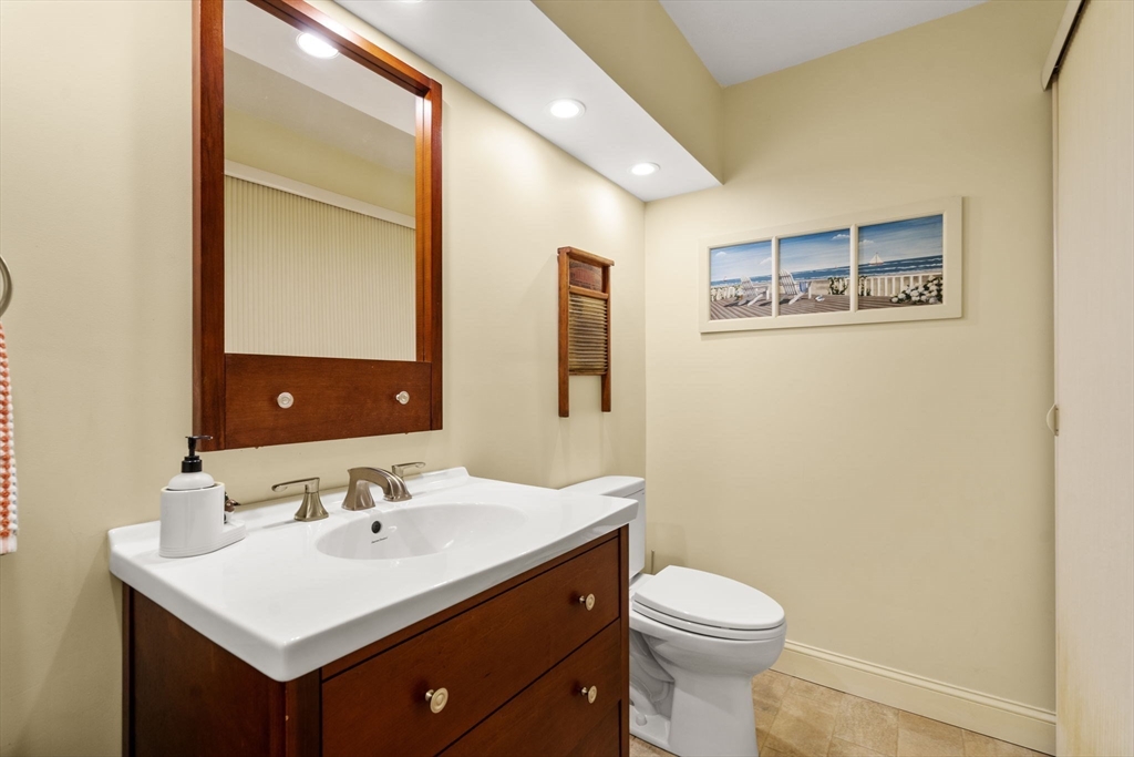 178 Atlantic Street Gloucester, MA 01930 - Photo 23 of 32