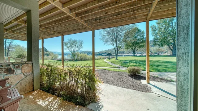 $575,000 | 1688 Lakeview Drive, Young Harris, GA 30582