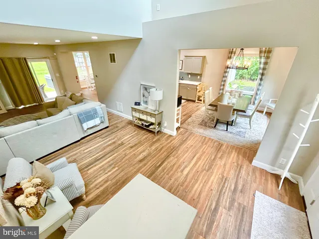 $699,900 | 28546 School House Road, Columbus, NJ 08022