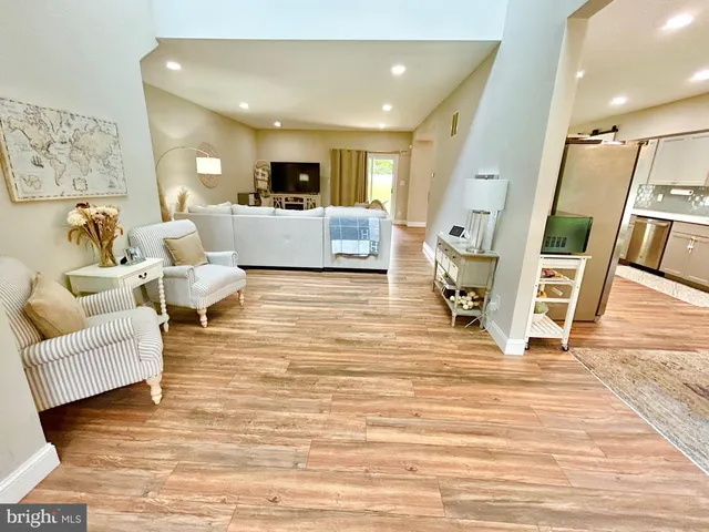 $699,900 | 28546 School House Road, Columbus, NJ 08022