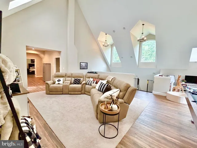 $699,900 | 28546 School House Road, Columbus, NJ 08022