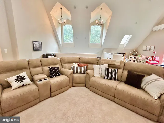 $699,900 | 28546 School House Road, Columbus, NJ 08022