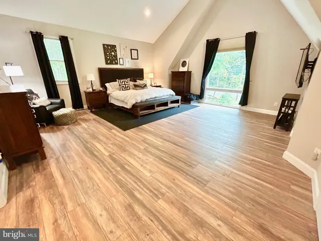 $699,900 | 28546 School House Road, Columbus, NJ 08022