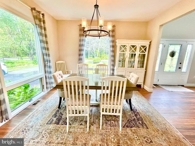 $699,900 | 28546 School House Road, Columbus, NJ 08022