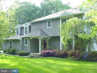 306 Sunset Road Burlington, NJ 08016 - Photo 1 of 5