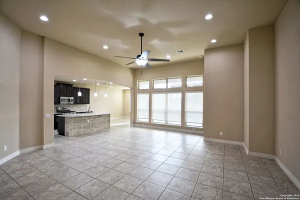 $2,325 | 345 Green Heron, New Braunfels, TX 78130