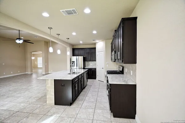 $2,325 | 345 Green Heron, New Braunfels, TX 78130