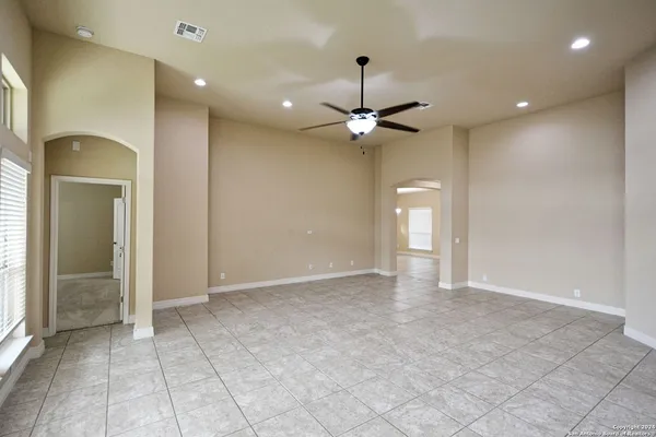 $2,325 | 345 Green Heron, New Braunfels, TX 78130