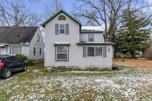 $1,595 | 56733 Grand River Avenue, New Hudson, MI 48165