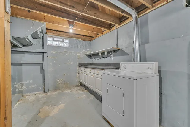 $1,595 | 56733 Grand River Avenue, New Hudson, MI 48165