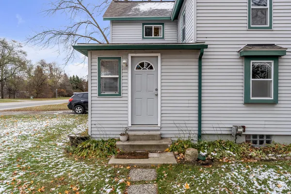 $1,595 | 56733 Grand River Avenue, New Hudson, MI 48165