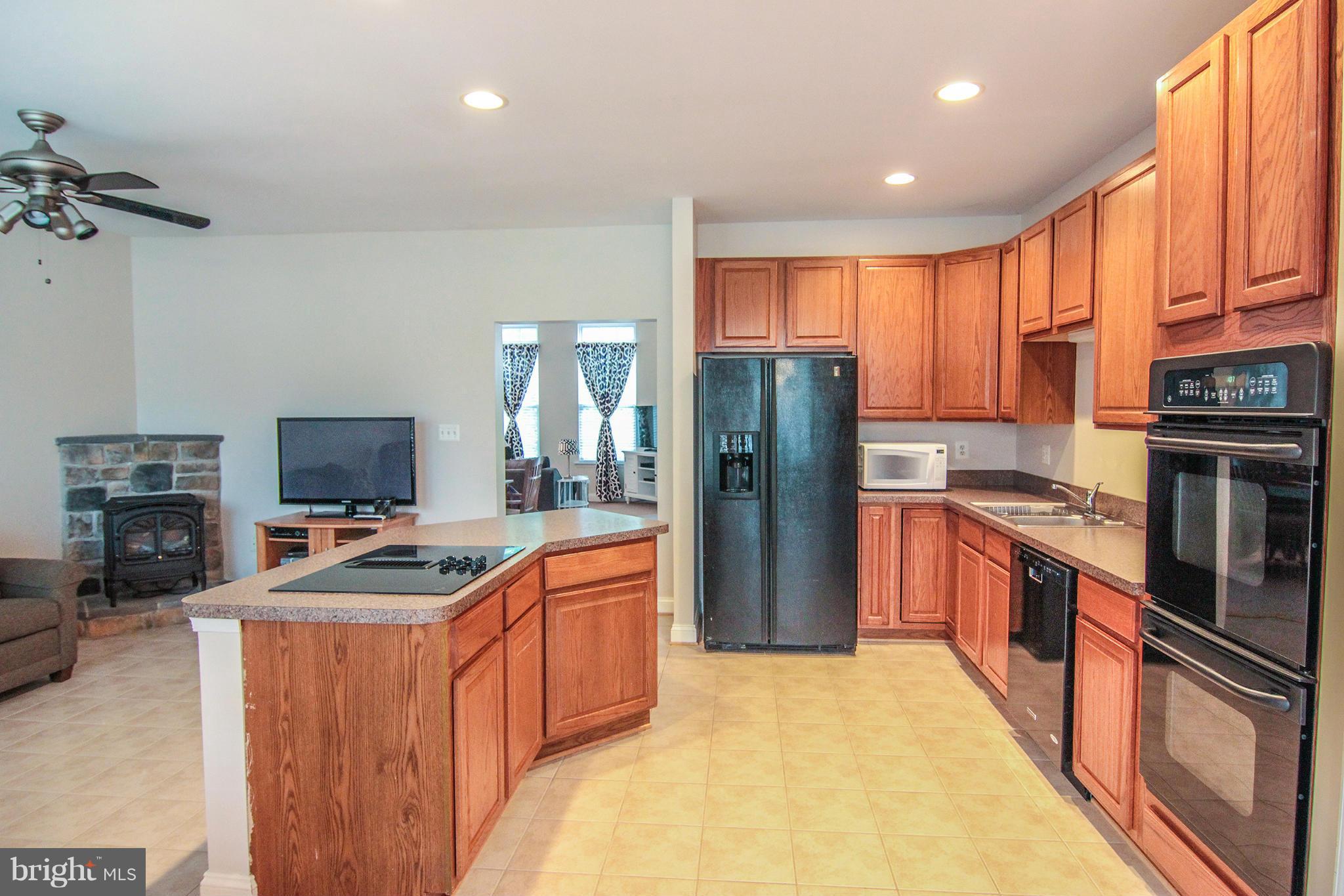403 Yorkshire Ridge Court Purcellville, VA 20132 - Photo 2 of 27 Kitchen