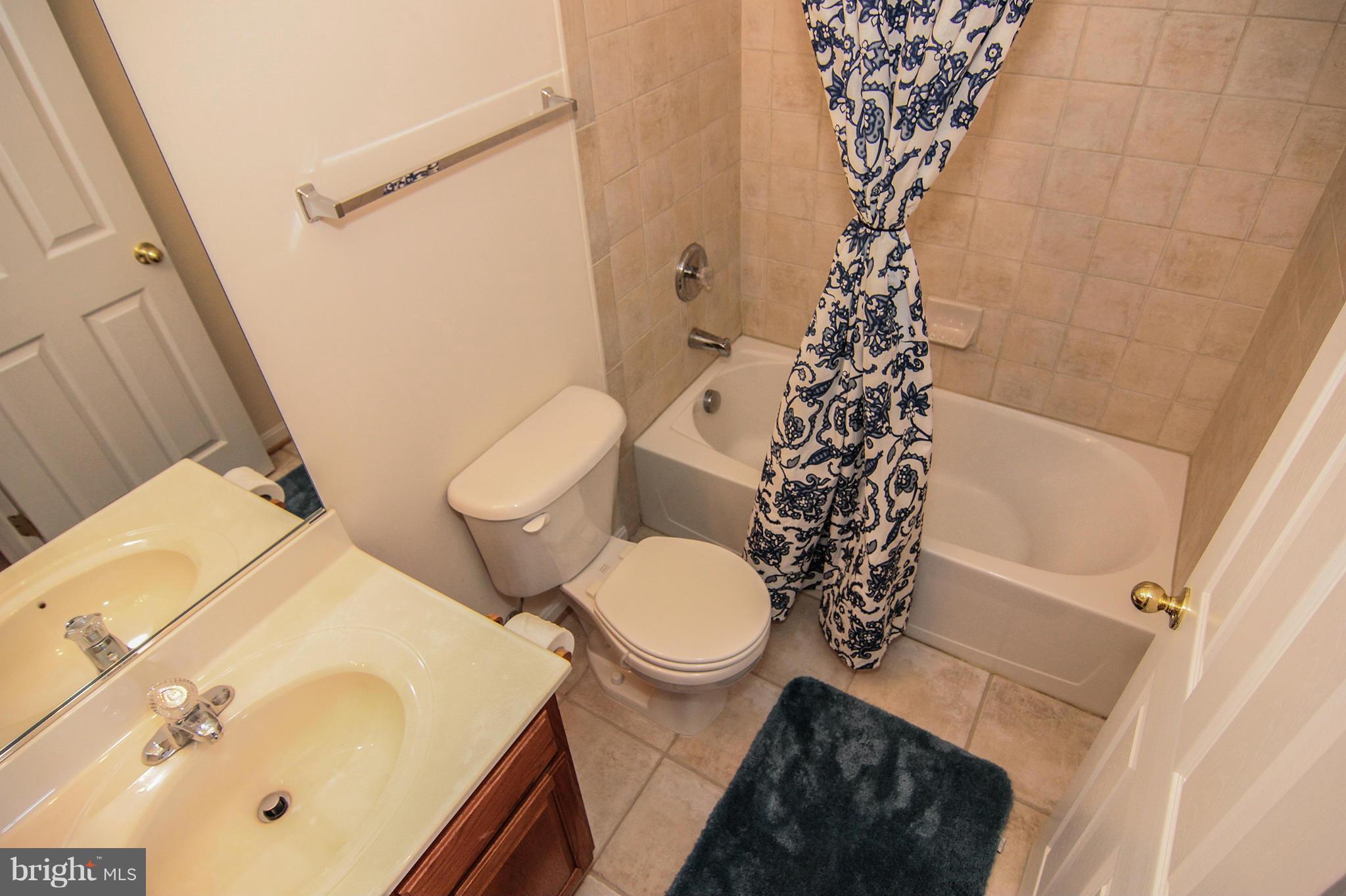 403 Yorkshire Ridge Court Purcellville, VA 20132 - Photo 14 of 27 Bath