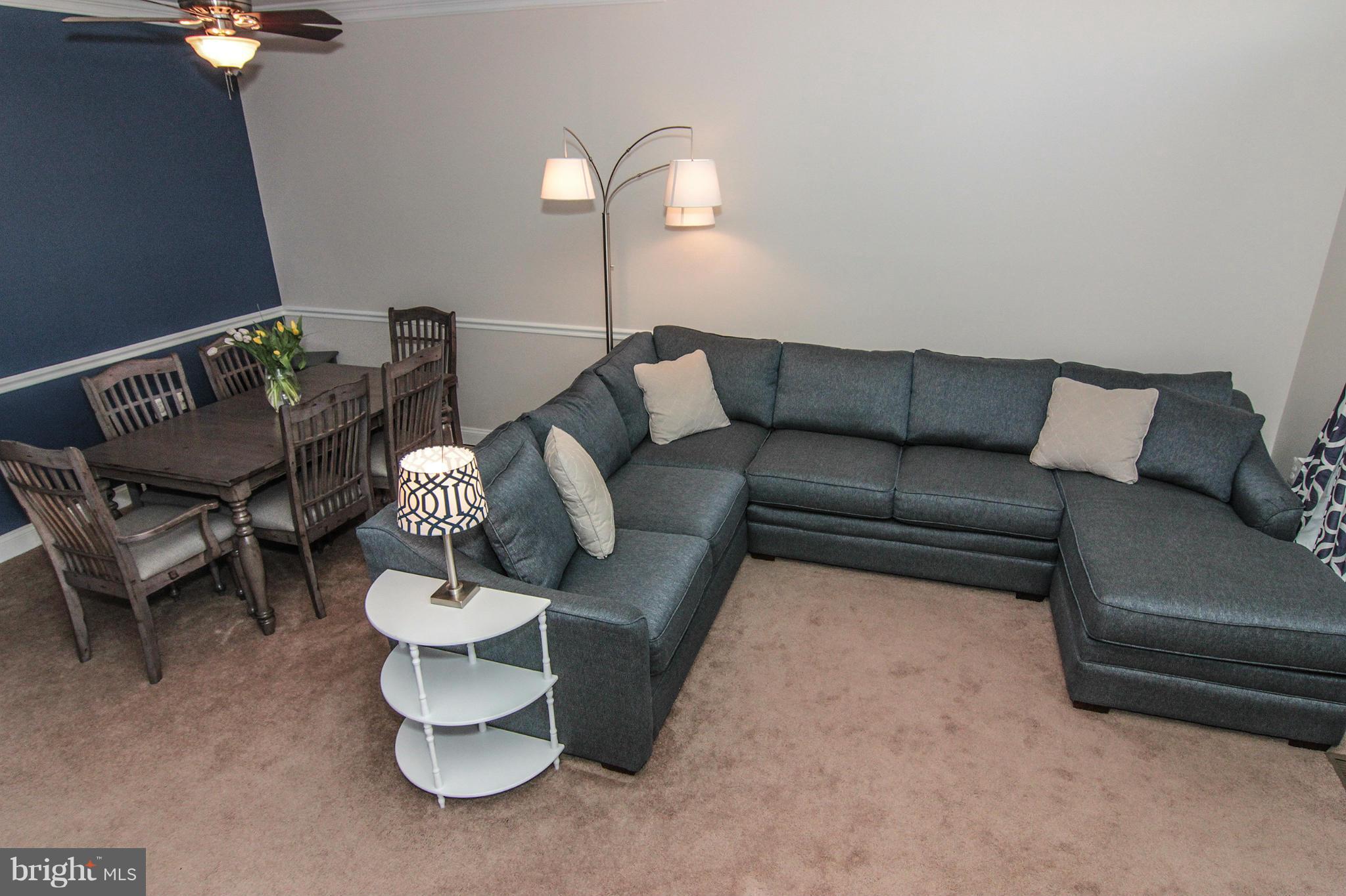 403 Yorkshire Ridge Court Purcellville, VA 20132 - Photo 16 of 27 Living Room