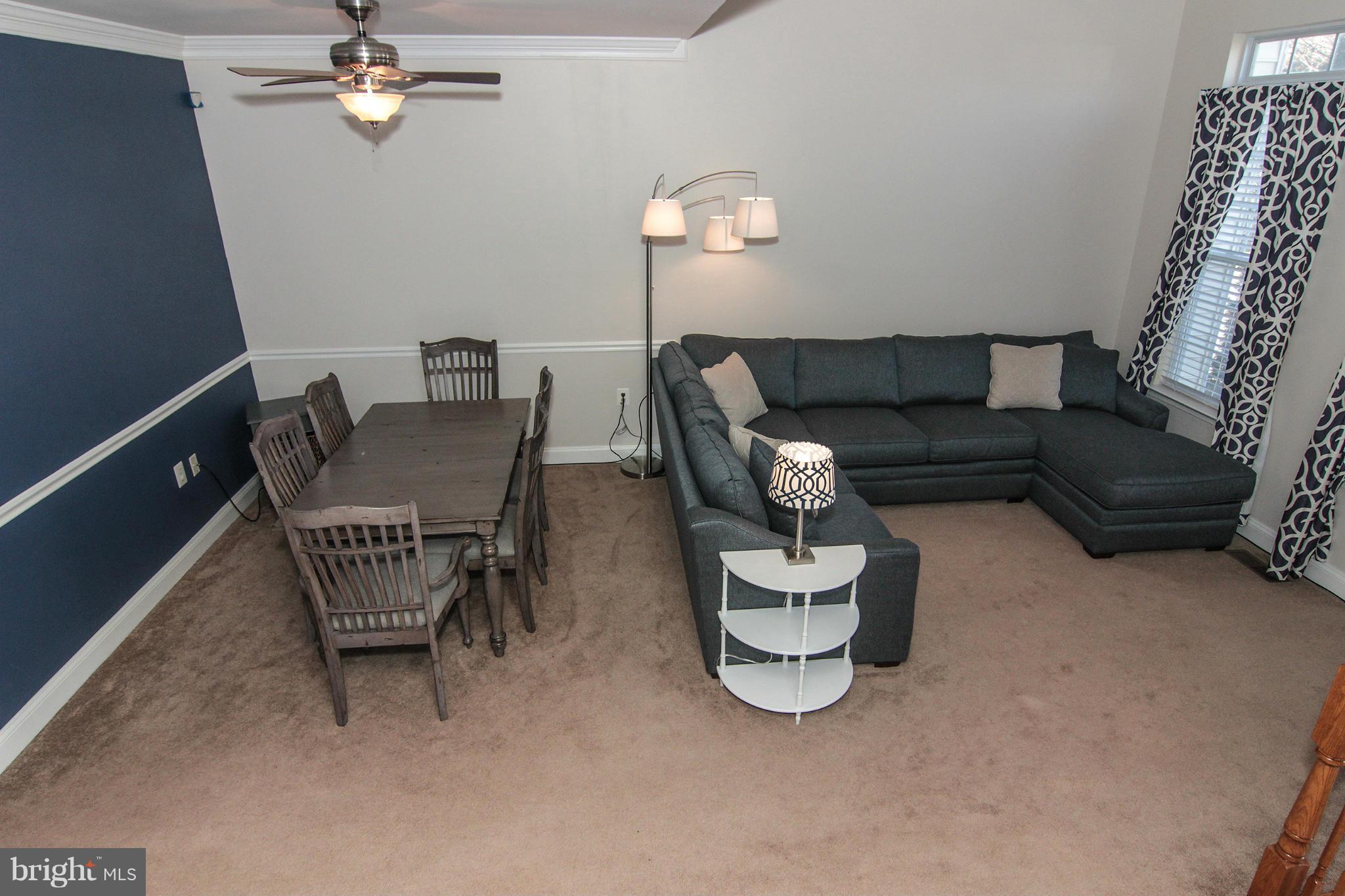 403 Yorkshire Ridge Court Purcellville, VA 20132 - Photo 18 of 27 Living Room