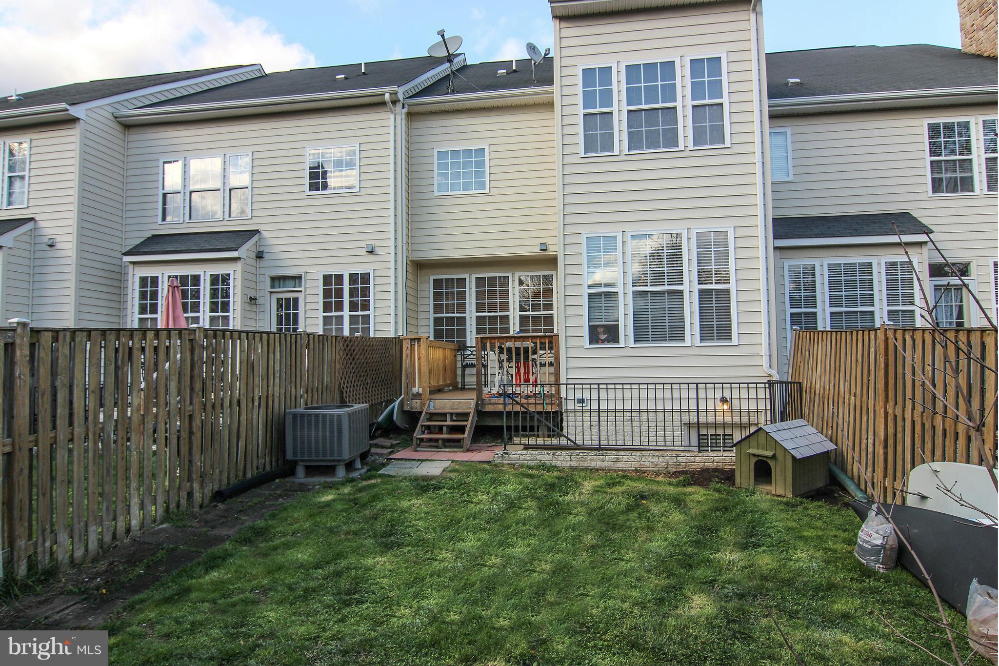 403 Yorkshire Ridge Court Purcellville, VA 20132 - Photo 26 of 27 Exterior (Rear)