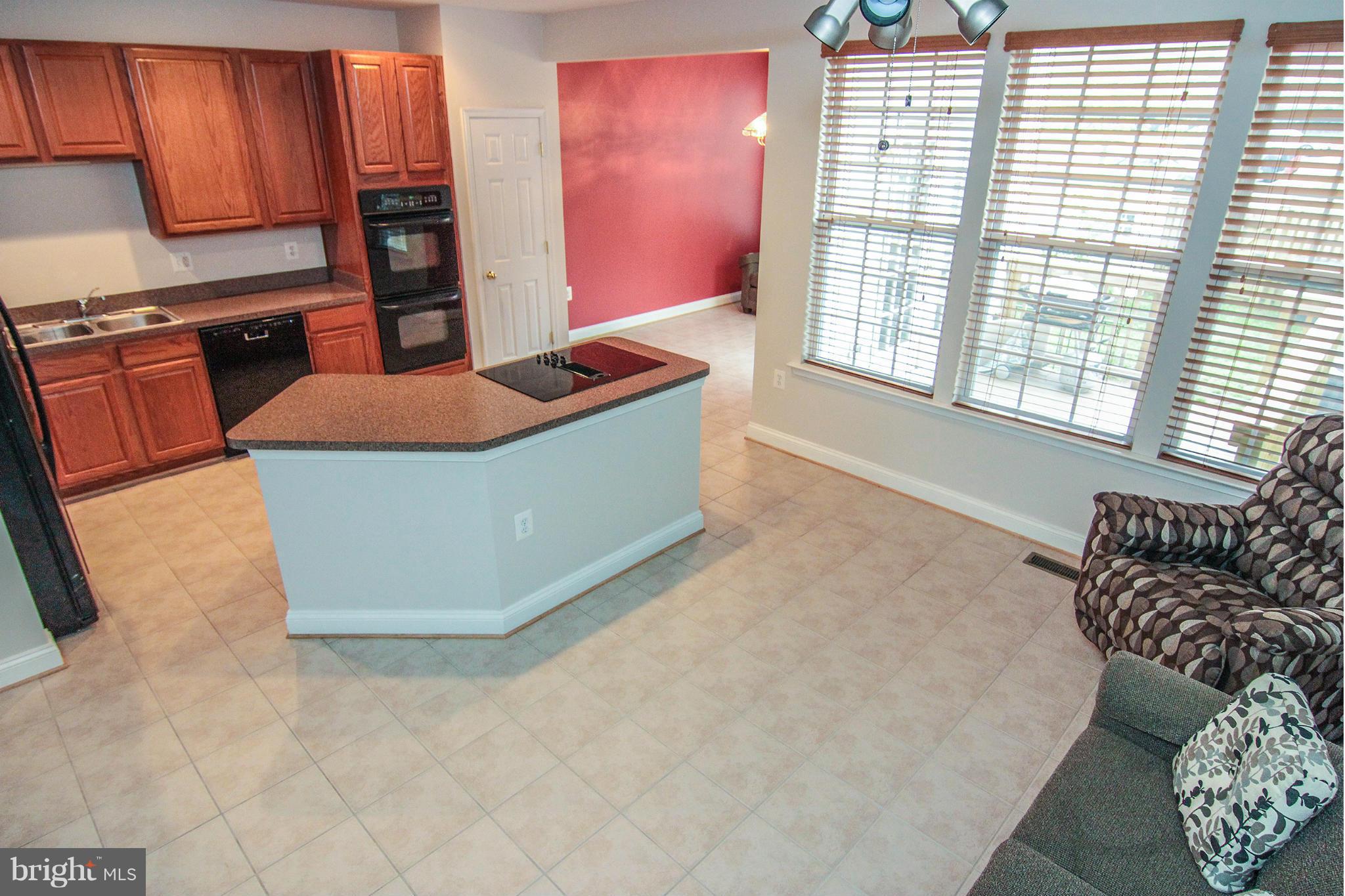 403 Yorkshire Ridge Court Purcellville, VA 20132 - Photo 6 of 27 Kitchen