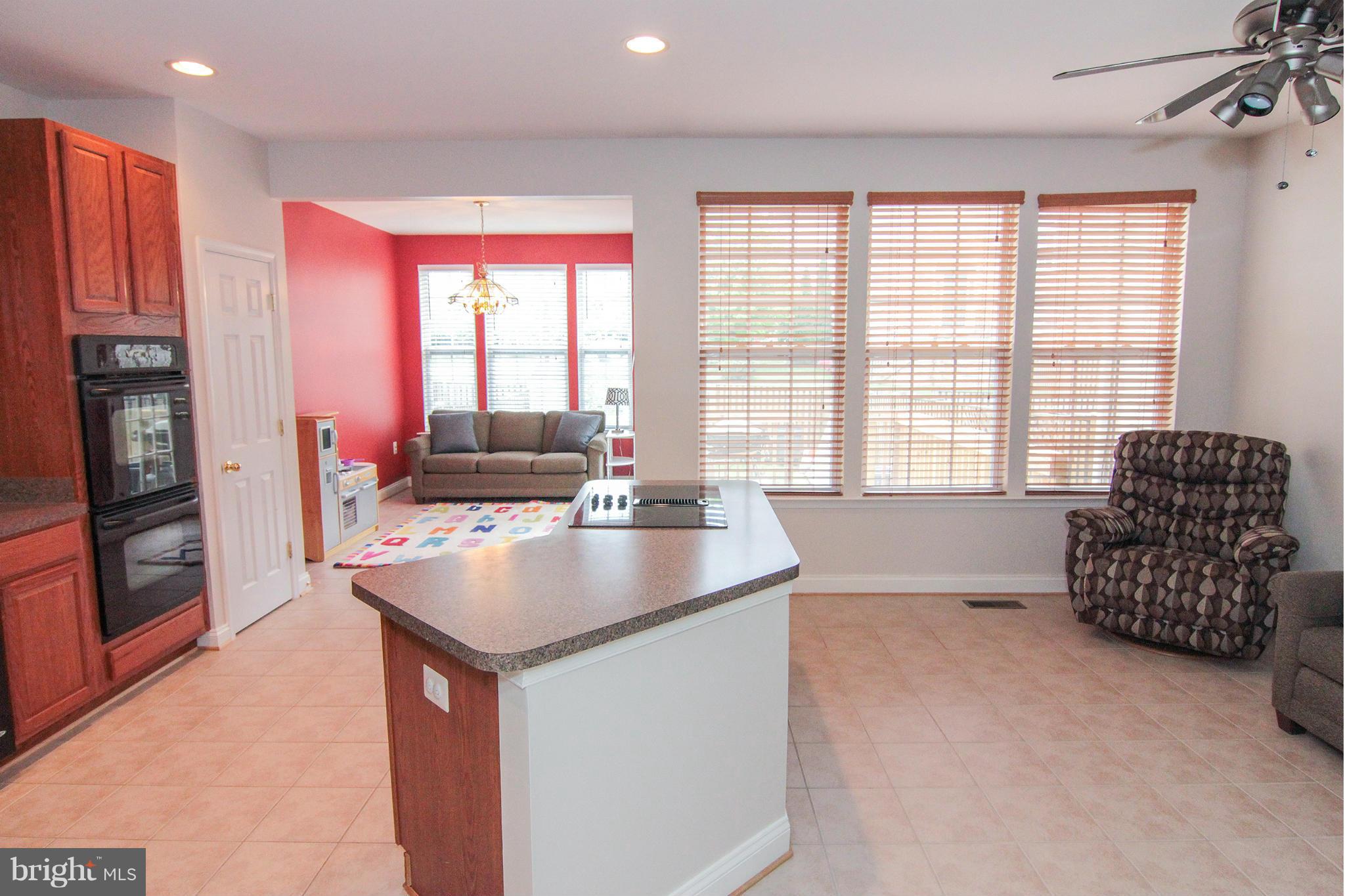 403 Yorkshire Ridge Court Purcellville, VA 20132 - Photo 7 of 27 Kitchen