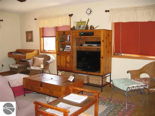 10516 Diamond Park Road Interlochen, MI 49643 - Photo 13 of 57 1744814-12.JPG