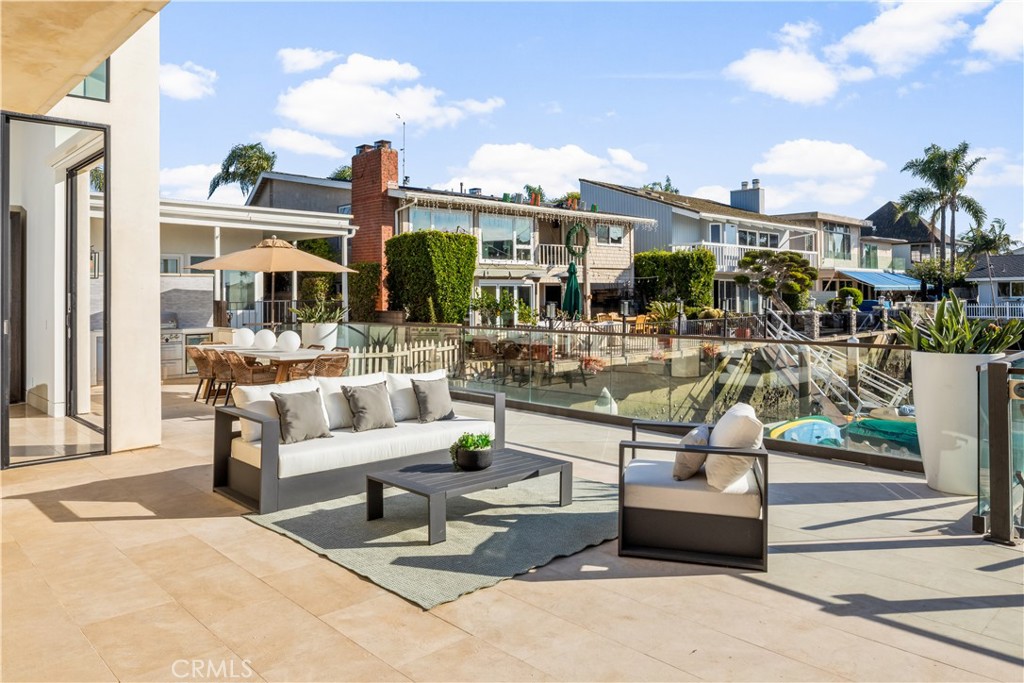 4072 Morning Star Drive Huntington Beach, CA 92649 - Photo 18 of 47