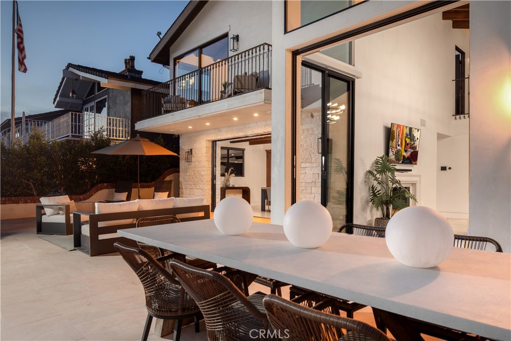 4072 Morning Star Drive Huntington Beach, CA 92649 - Photo 2 of 47