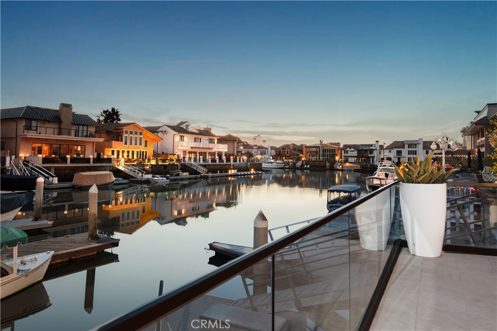 4072 Morning Star Drive Huntington Beach, CA 92649 - Photo 3 of 47