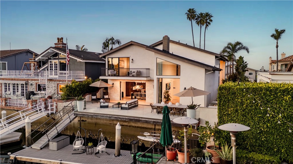 4072 Morning Star Drive Huntington Beach, CA 92649 - Photo 4 of 47