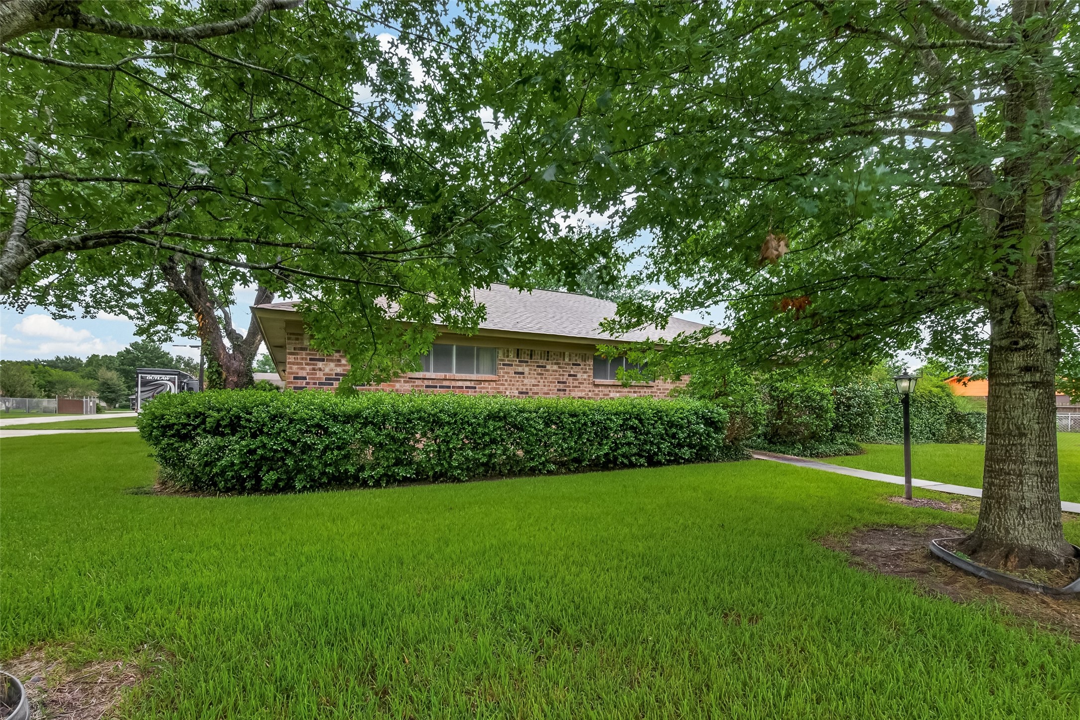 605 Julie Lane Highlands, TX 77562 - Photo 3 of 38