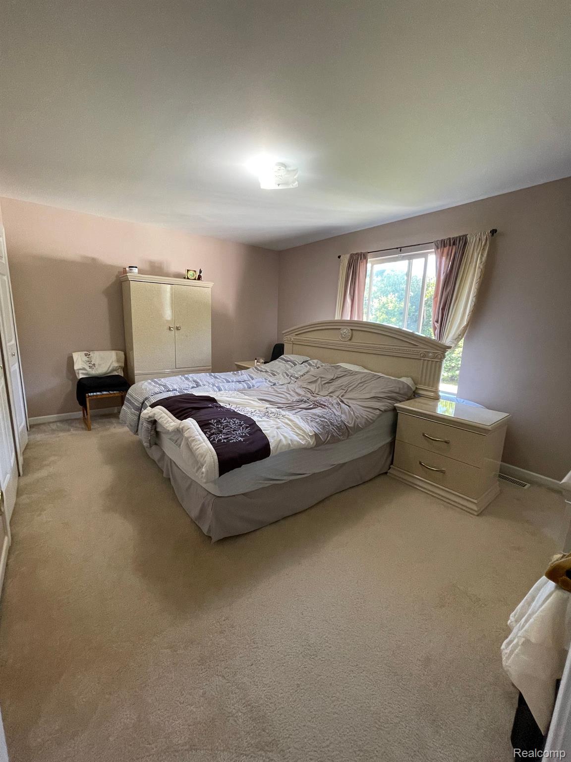 2111 Elmcrest Road Sterling Heights, MI 48310 - Photo 26 of 36 Bedroom #3