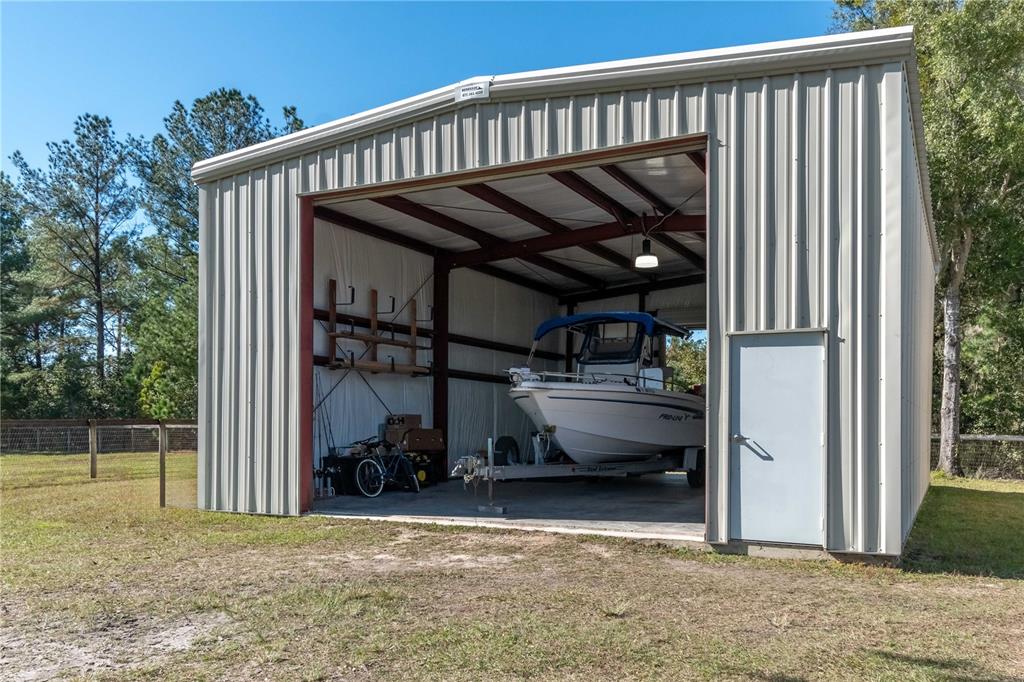 6140 Northwest 145th Avenue Road Morriston, FL 32668 - Photo 40 of 75