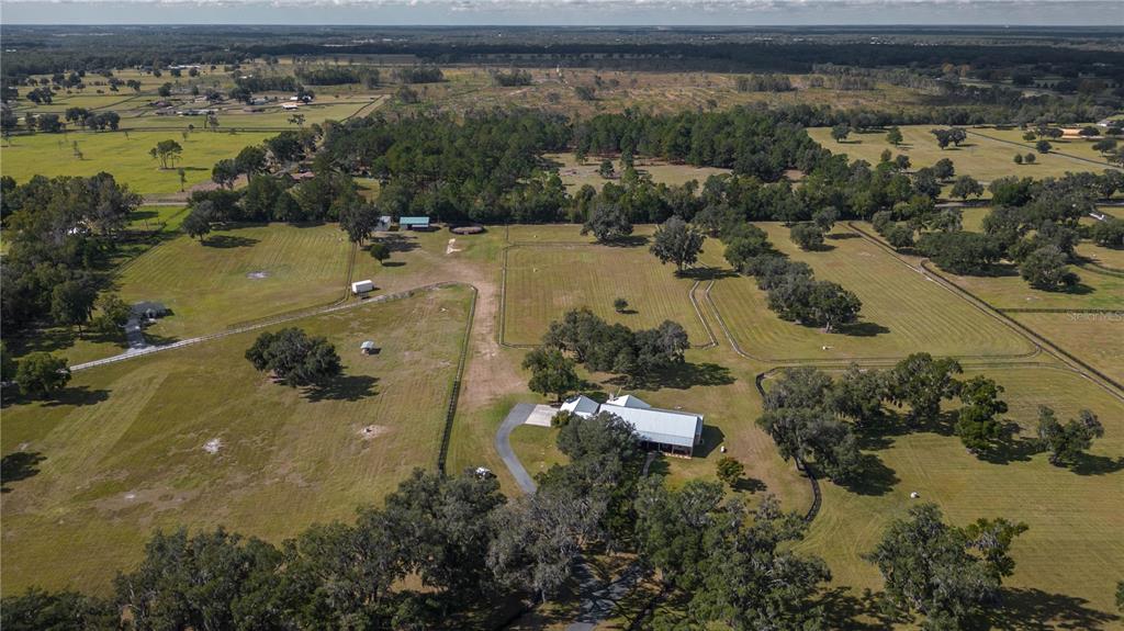 6140 Northwest 145th Avenue Road Morriston, FL 32668 - Photo 54 of 75