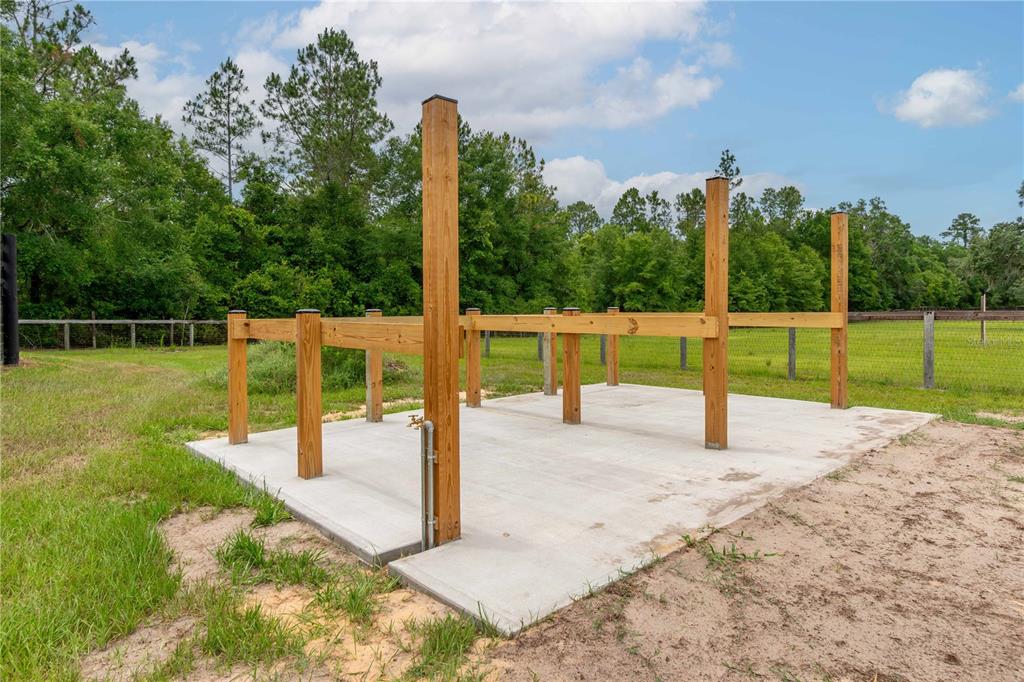 6140 Northwest 145th Avenue Road Morriston, FL 32668 - Photo 74 of 75 a view of a park with entertaining space