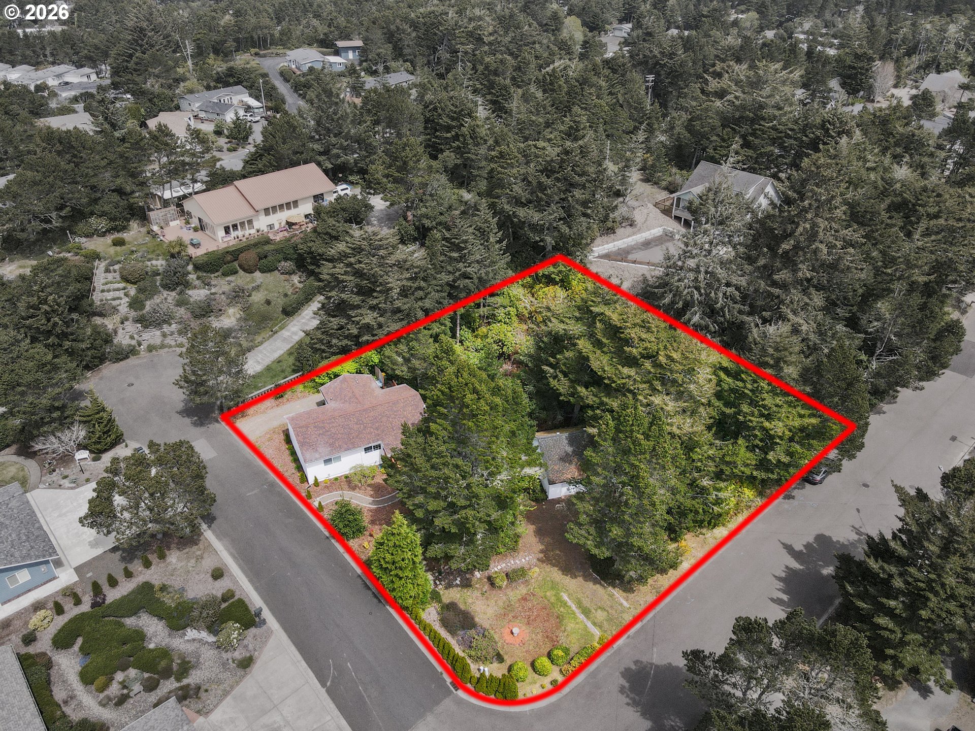 125 West 11th Street Florence, OR 97439 - Photo 38 of 47
