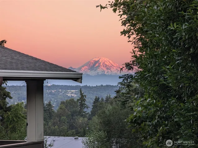 $885,000 | 7703 South 128th Street, Seattle, WA 98178