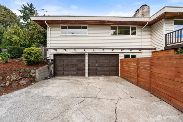 $885,000 | 7703 South 128th Street, Seattle, WA 98178