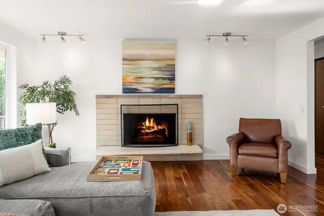 $885,000 | 7703 South 128th Street, Seattle, WA 98178