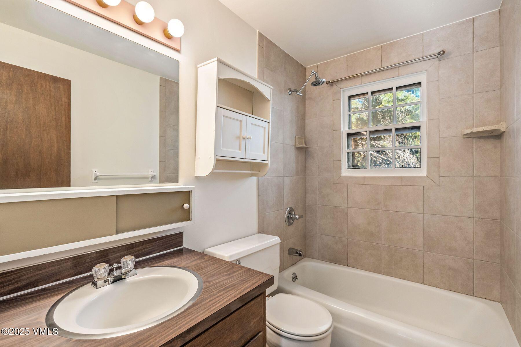 2450 Chamonix Lane, Unit A2 Vail, CO 81657 - Photo 13 of 32 Bathroom